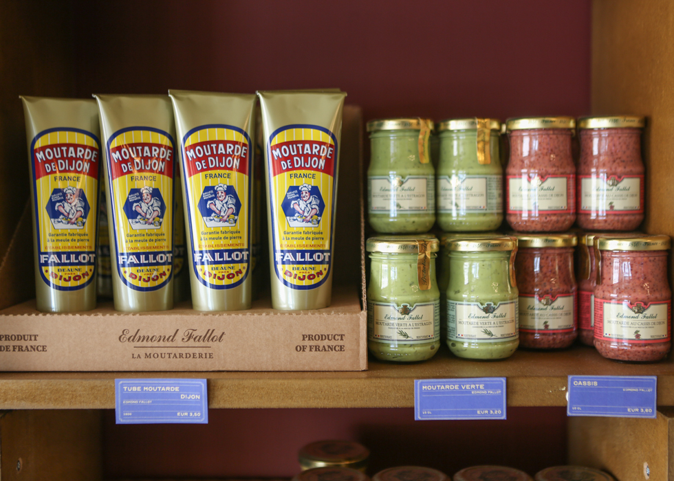 french unique souvenirs