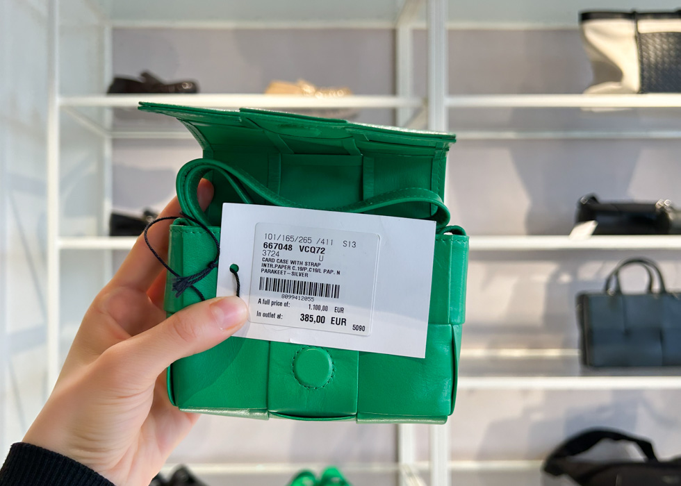 Cassette Woven handbags