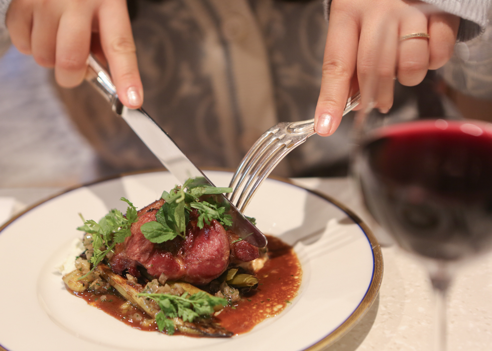 AU TROU GASCON RESTAURANT