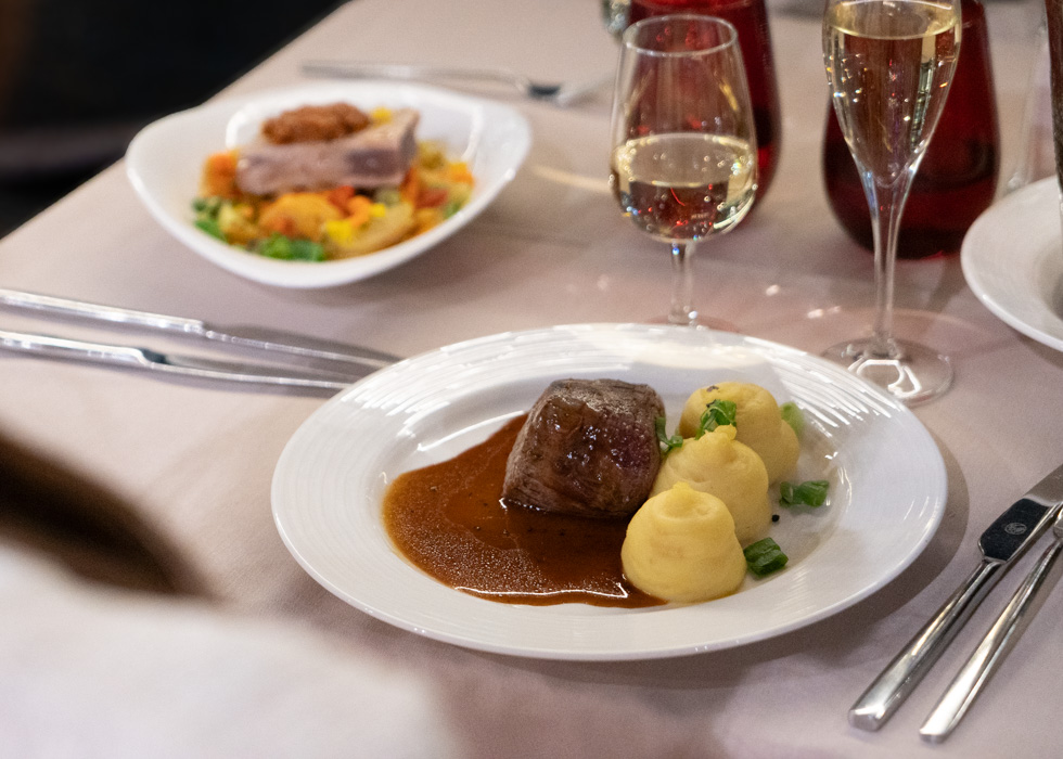 Bateaux Mouches Dinner