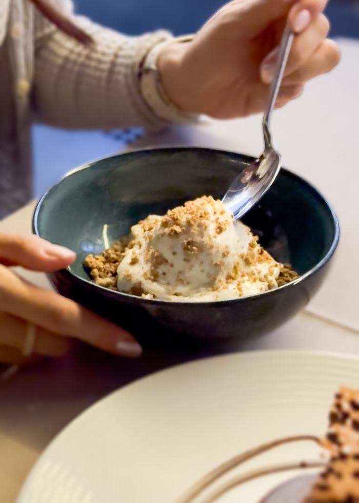 Paris luxury river cruise Bateaux Mouches