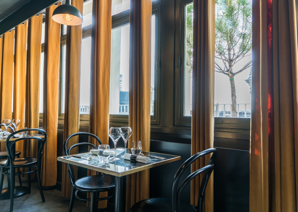 nhà hàng ở Paris với không gian độc đáo