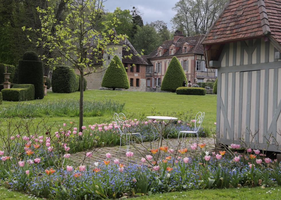 how to get to Boutemont castle