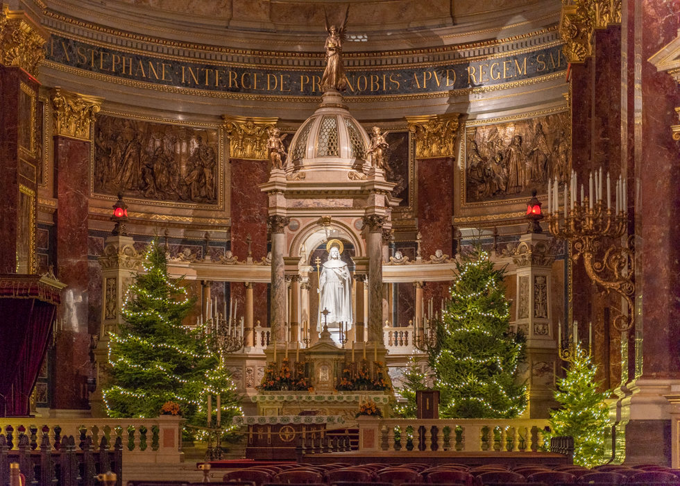 SAINT STEPHEN'S BASILICA INTERIOR