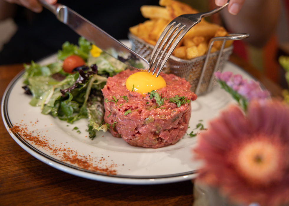 Beef tartare Cafe Louise