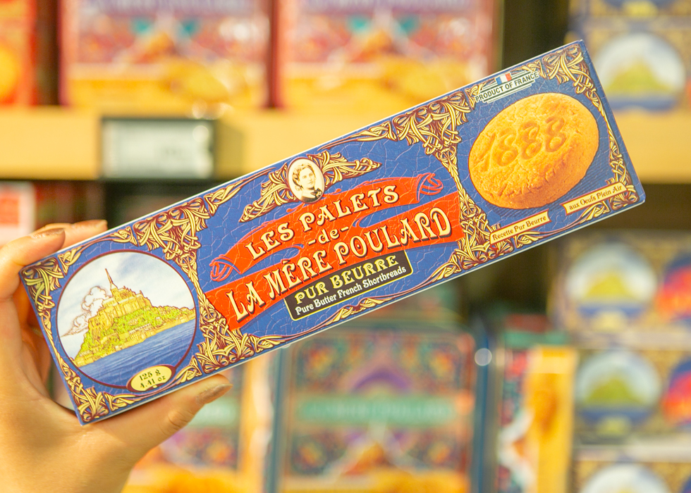 LA mère poulard french biscuits