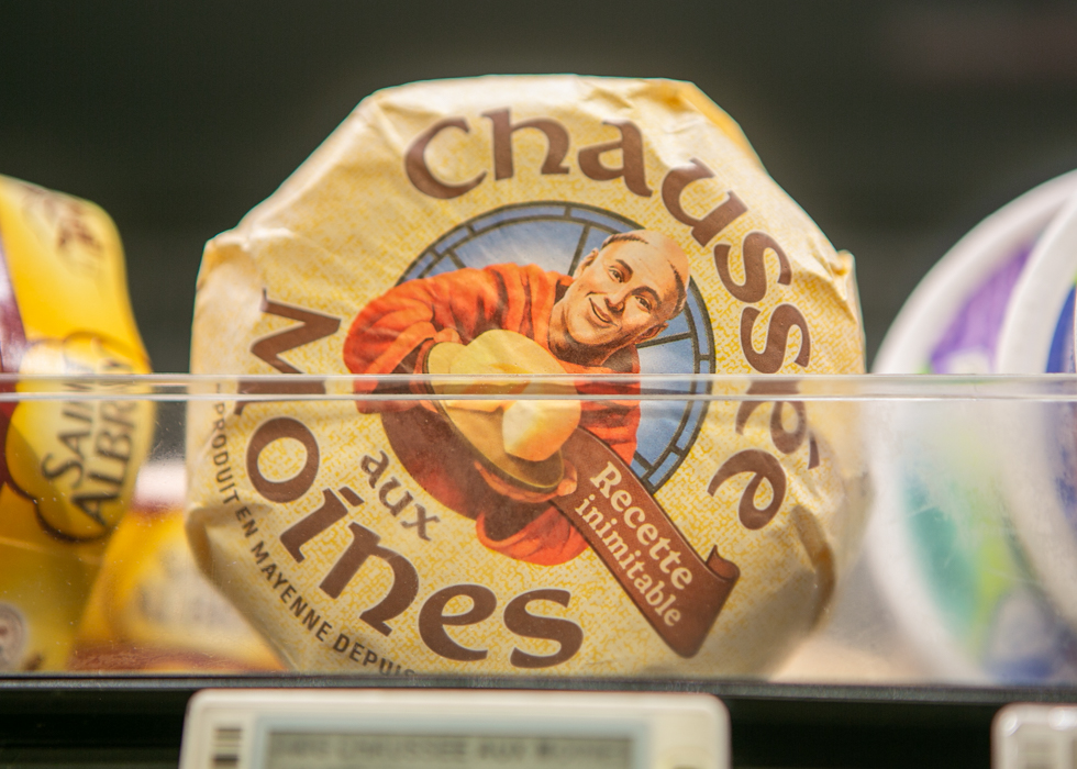 easy french cheese to try Chaussée aux Moines