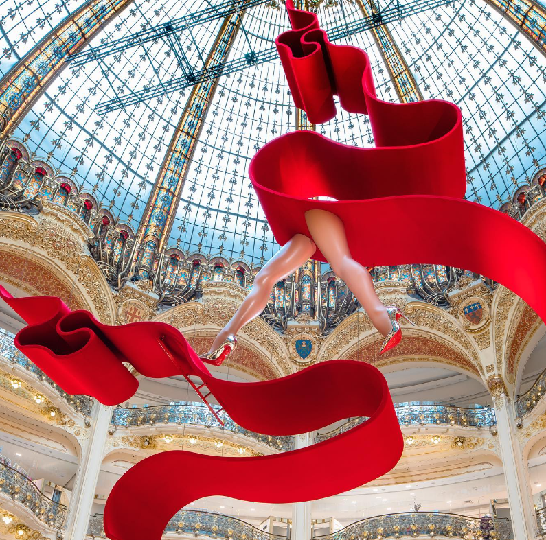 ギャラリーラファイエット パリ旅行 おすすめChristian Louboutin Galeries Lafayette
