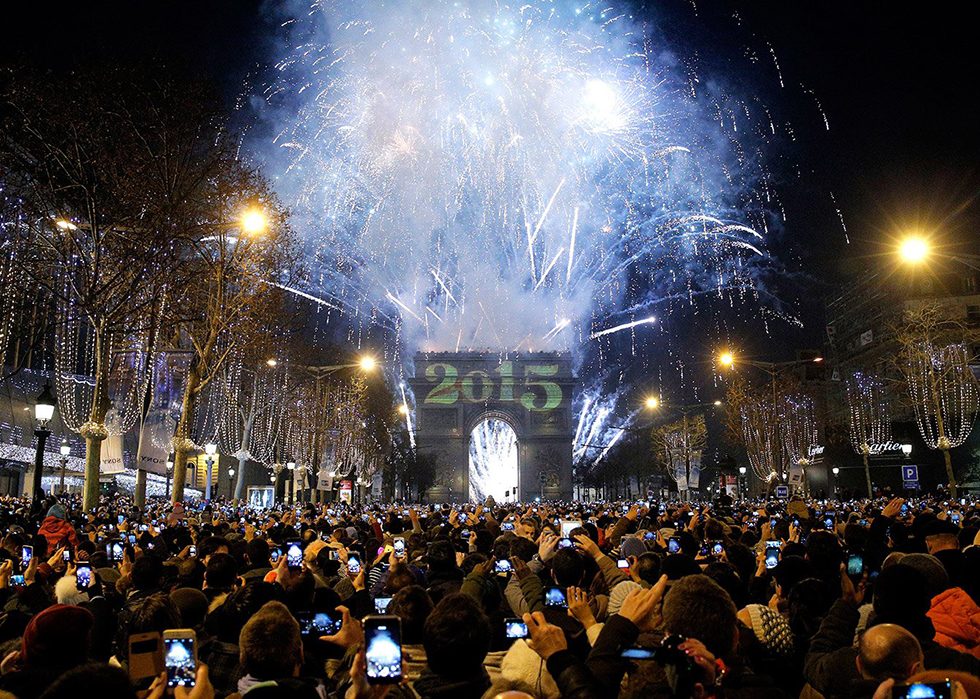 Europe Festivals: NEW YEARS COUNT-DOWN