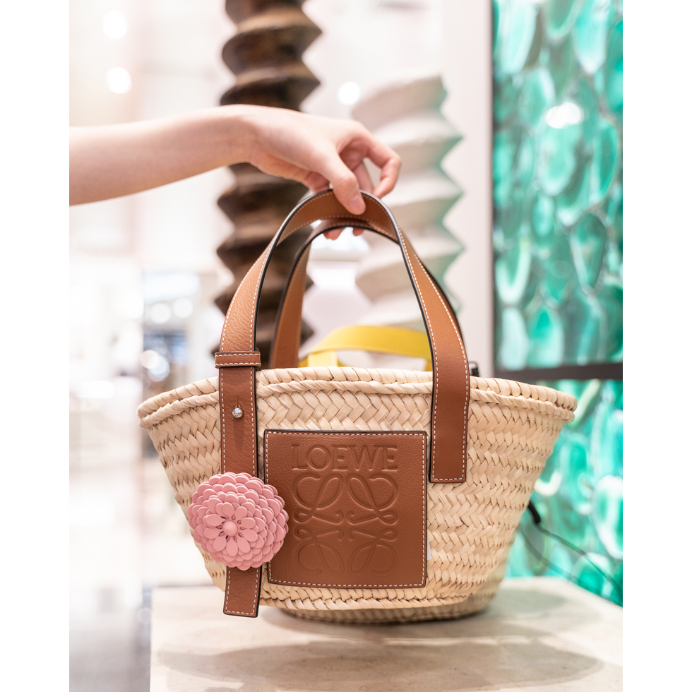 LOEWE Basket bag in palm leaf and calfskin túi da bê Loewe