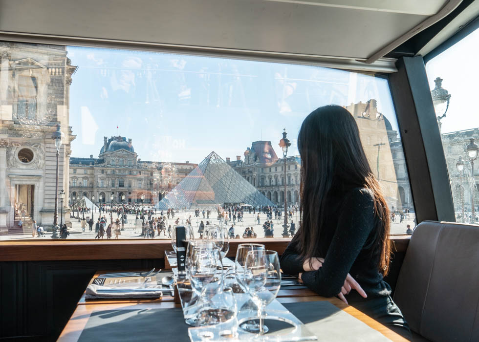 Honeymoon - Bustronome, best dining bus tour in Paris