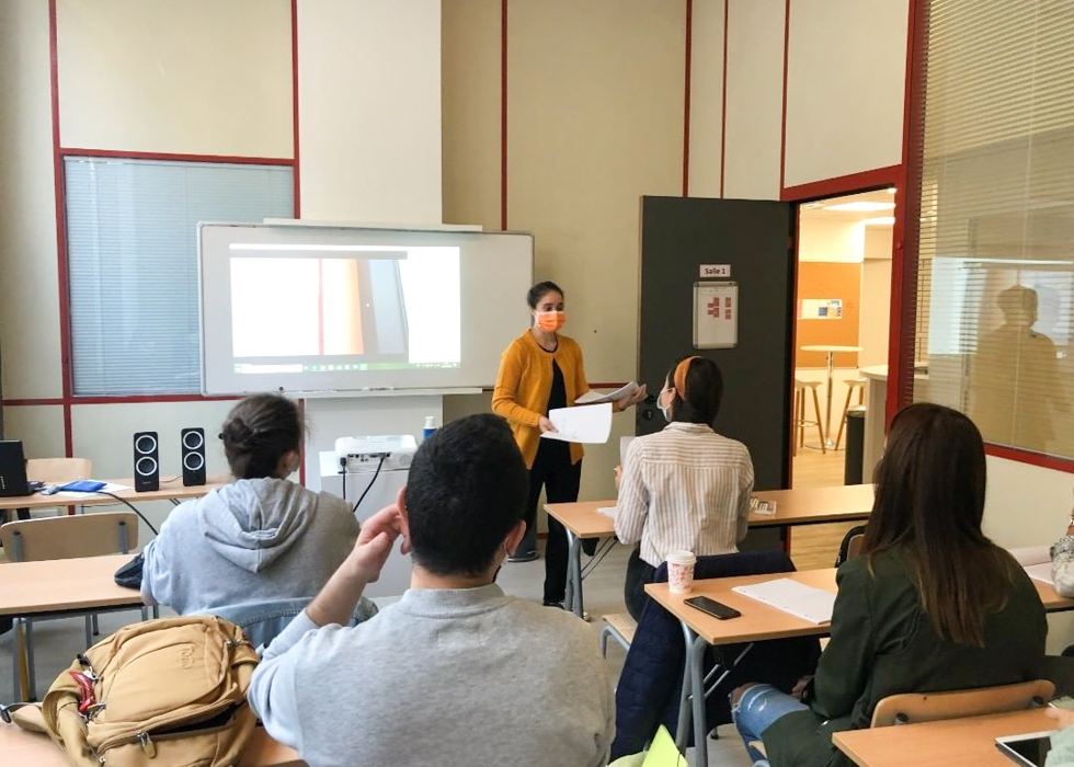 パリの激安語学学校 日本語で手続き ビザ出る
