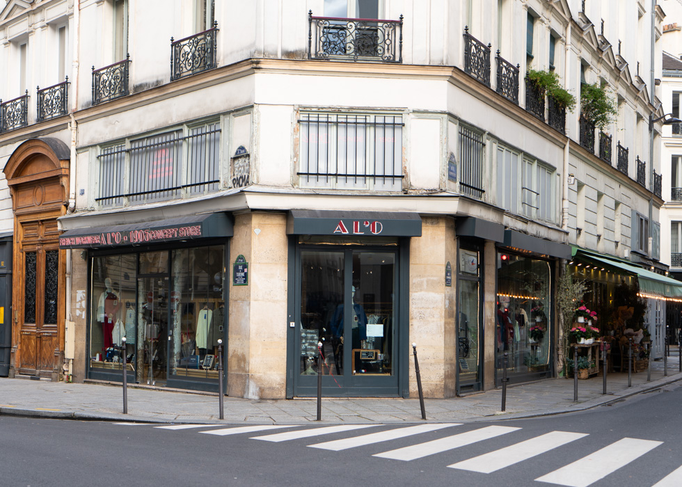 A L'O 1905 Paris - Marais'de alışveriş