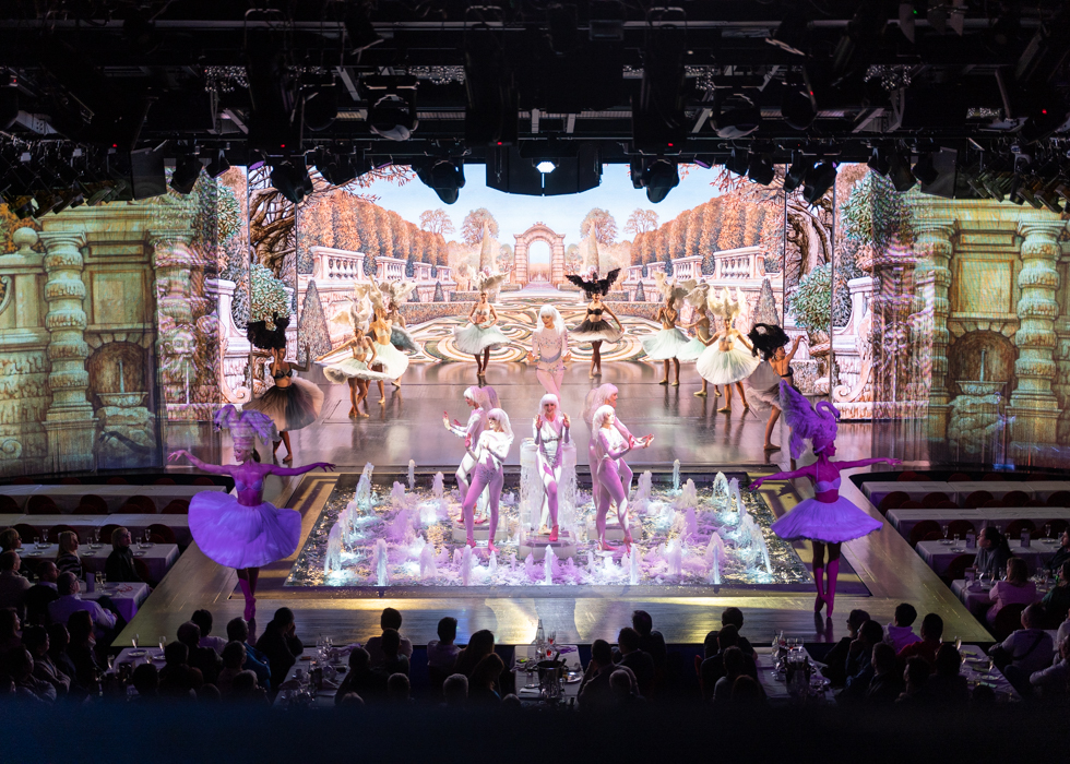 Lido de Paris, fountains