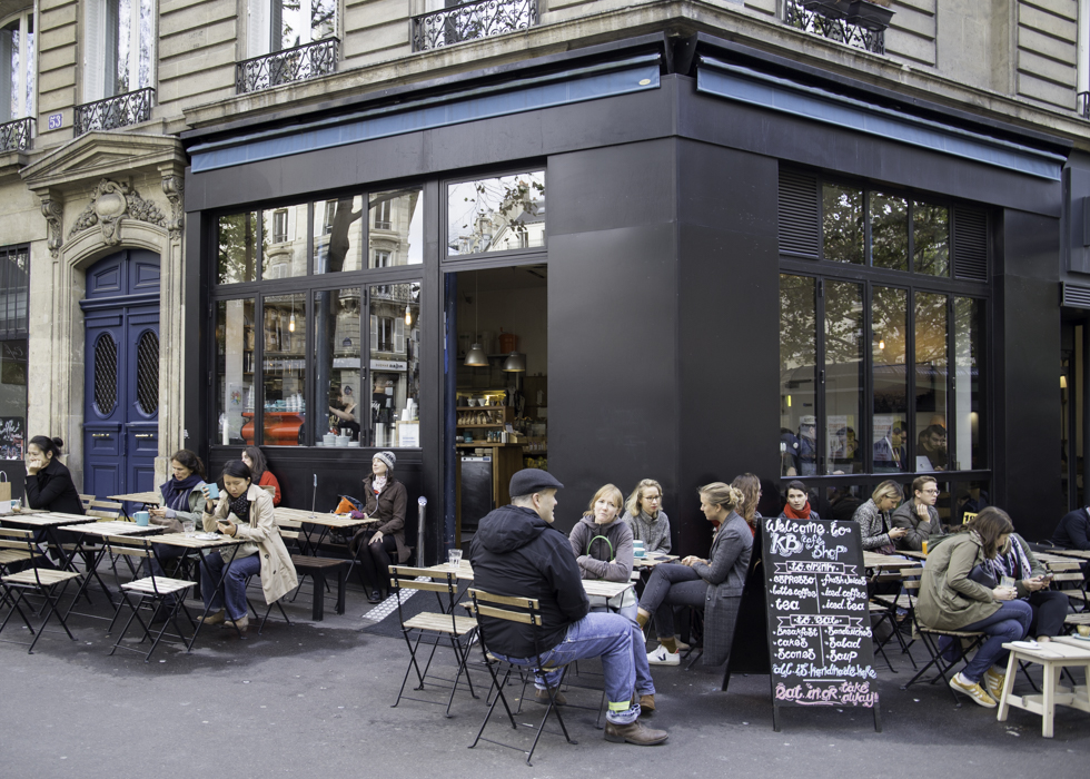 KB COFFEE ROASTER ร้านกาเเฟน่านั่งในปารีส