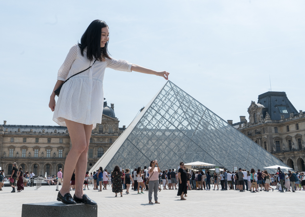 Louvre kim tự tháp bảo tàng