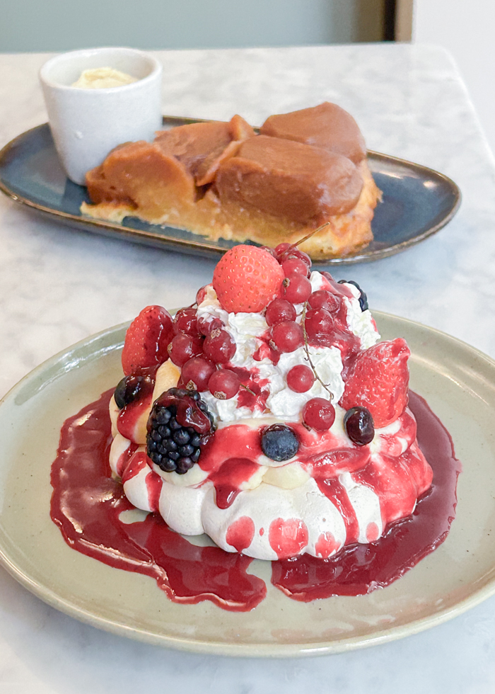 法式帕夫洛娃甜点