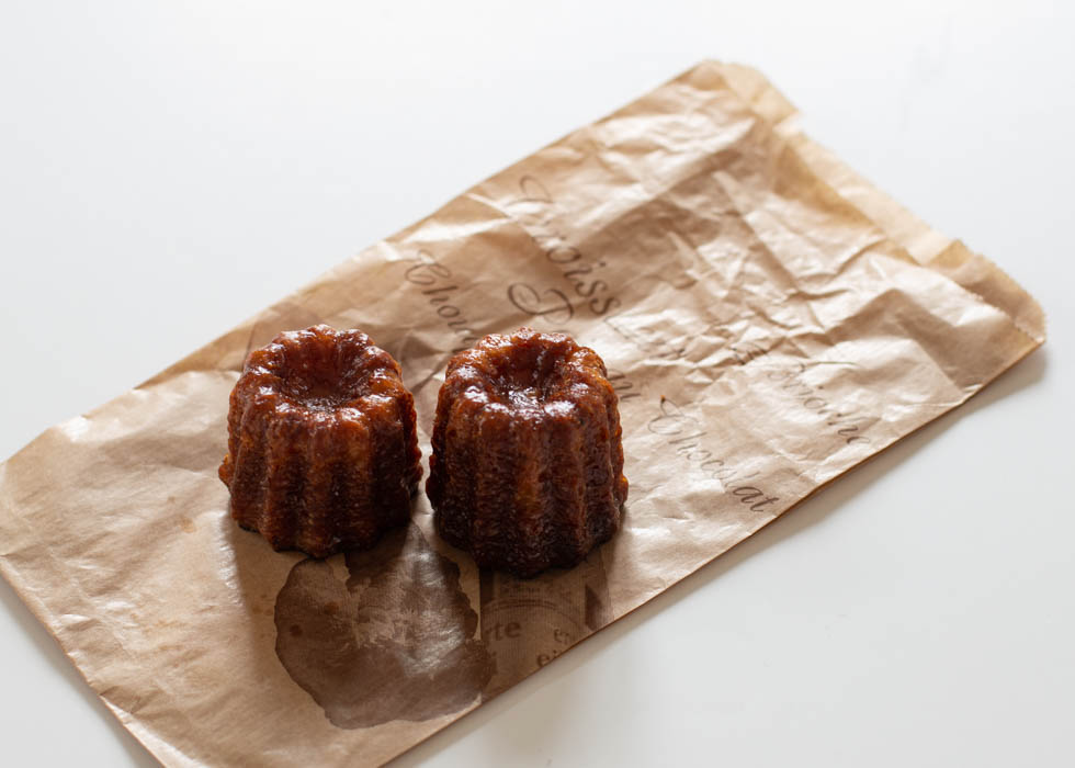 canele - french pqstry to eat in france