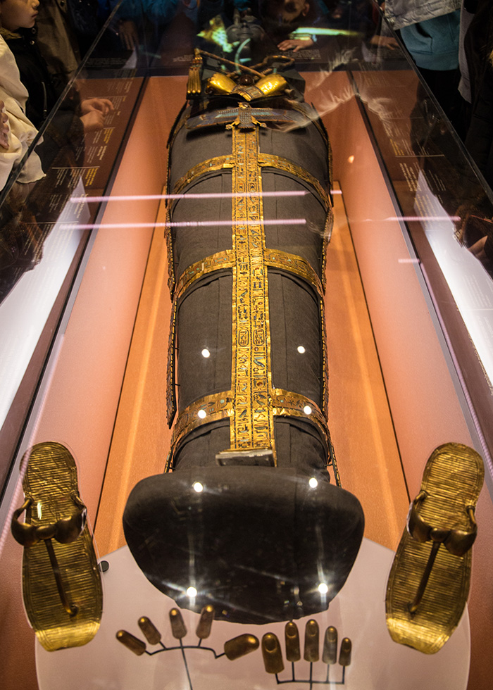 Paris Tutankhamun exhibition : mummies
