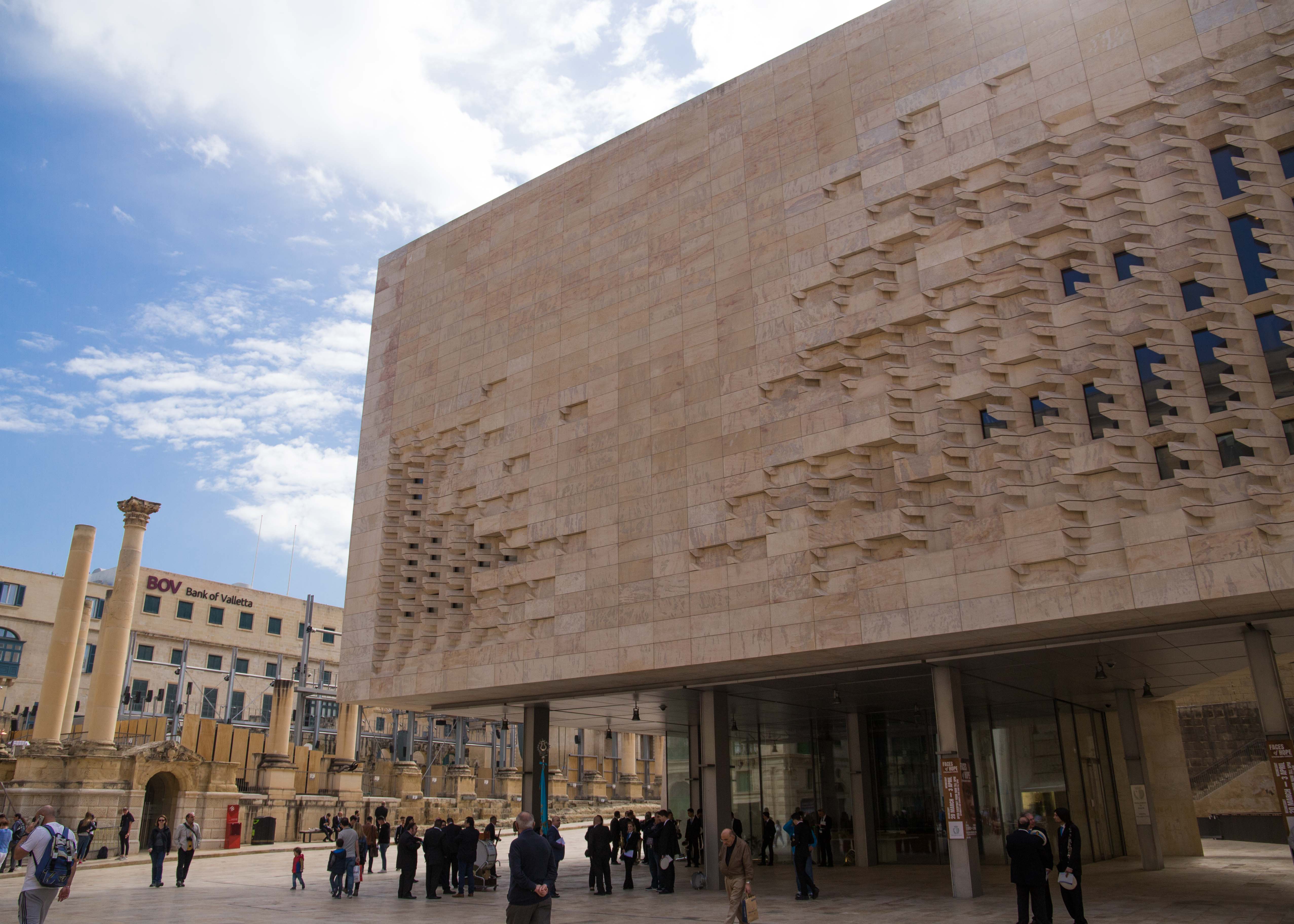 Đi đâu ở0 Valletta? Tòa nhà Quốc hội Malta
