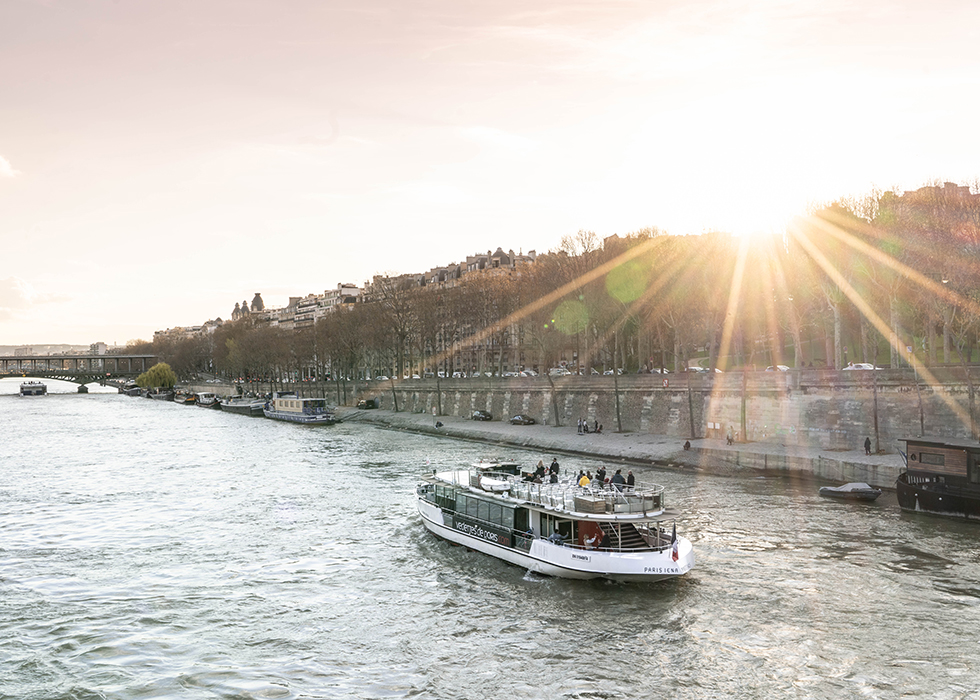 Paris du thuyền sông Seine