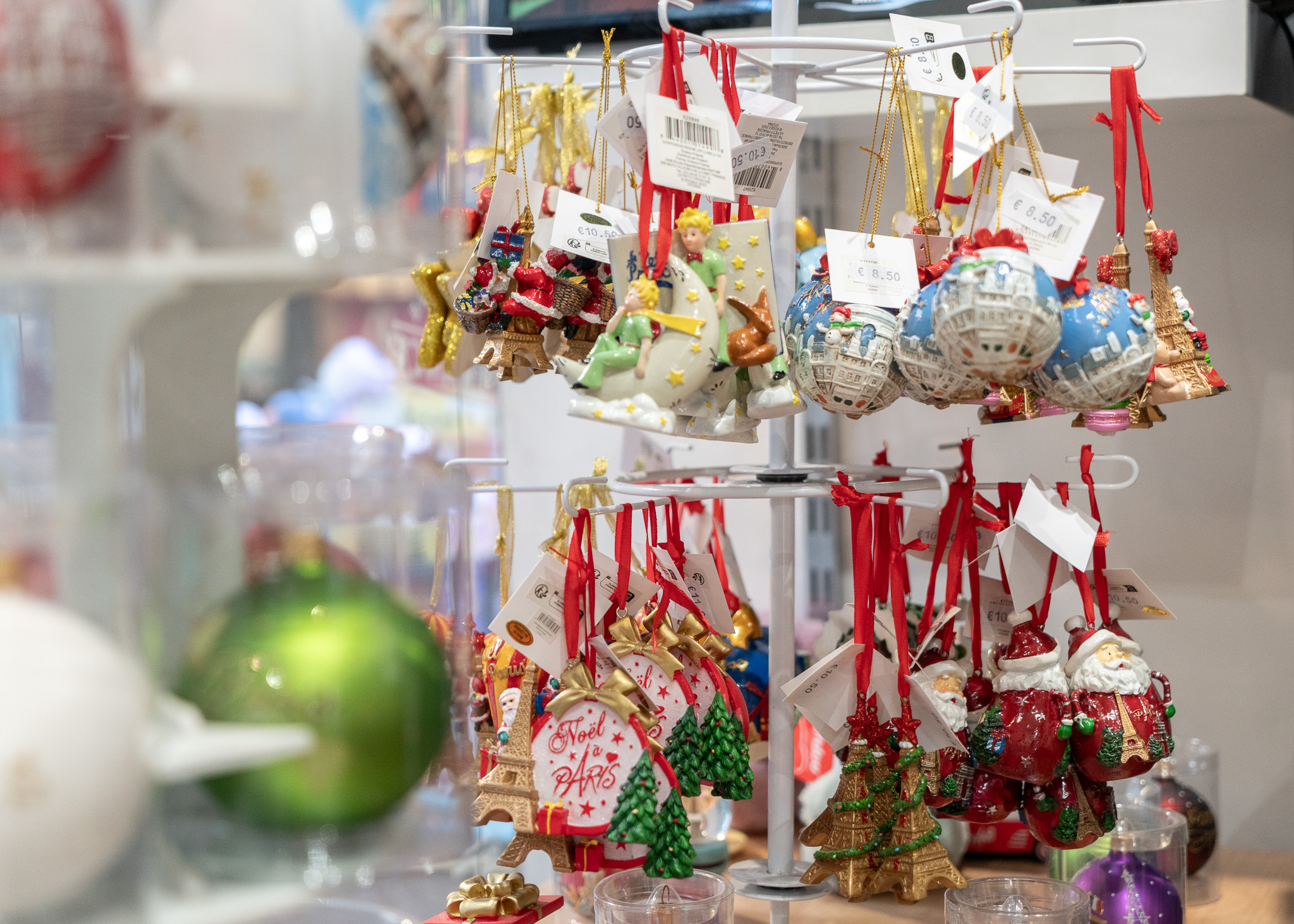 Paris affordable holiday gifts